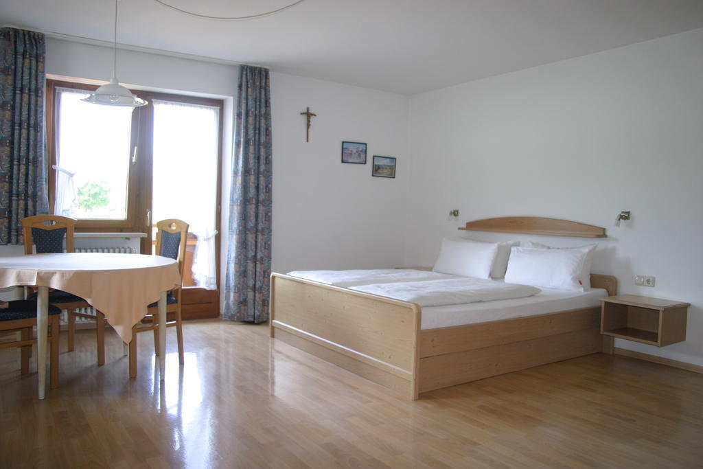 Gaestehaus Elisabeth Schwangau Kamer foto